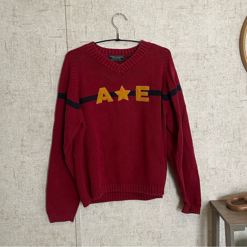 American eagle sweater